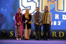 Khofifah: SMA Awards Jadi Ajang Generasi Muda Menuju Indonesia Emas 2045 - JPNN.com Jatim
