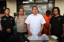 Sakit Hati, Pria di Malang Siram Air Keras Mantan Istri Saat Dibonceng Pacar - JPNN.com Jatim