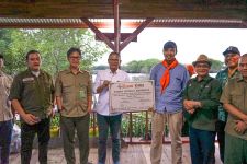 MUJ Tanam 7000 Mangrove di Pesisir  Utara Jabar - JPNN.com Jabar