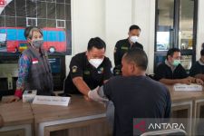 Menjelang Nataru, Pemprov Jateng Cek Kesehatan Awak Angkutan Umum - JPNN.com Jateng