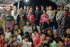 Salurkan Bantuan ke Korban Banjir Bandang, Kapolres Simalungun: Ini Wujud Bakti Polri - JPNN.com Sumut