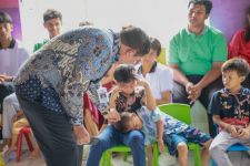 Rayakan Natal, Pj Gubernur Jateng Berbagi Kasih dengan Anak-anak Panti Asuhan - JPNN.com Jateng