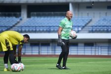 Lama Tak Mendampingi Kiper Latihan, Begini Kabar Pelatih Luizinho Passos - JPNN.com Jabar