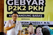 Angka Stunting di Bandung Barat 20 Persen, Ace Hasan Minta Penerima Pakai PKH dengan Bijak - JPNN.com Jabar