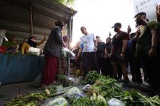 Blusukan di Pasar Boyolali, Ganjar Janjikan Kredit Bunga Ringan untuk Pedagang  - JPNN.com Jateng