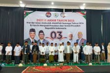 Zikir Akhir Tahun, Ratusan Kiai di Banten Doakan Ganjar-Mahfud Dilantik Jadi Presiden & Wapres - JPNN.com Banten