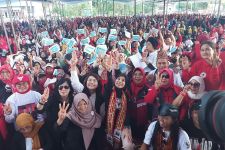 Atikoh Ganjar Pranowo Sosialisasi KTP Sakti di Pringsewu, Manfaatnya Luar Biasa - JPNN.com Lampung