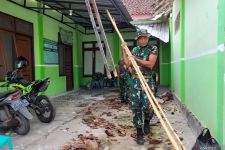190 Rumah Rusak & 8 Warga Bondowoso Terluka Akibat Angin Puting Beliung - JPNN.com Jatim