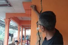 8 Rumah dan 3 Petak Sawah Warga Terdampak Bencana Pergerakan Tanah di Kampung Cikontrang Sukabumi - JPNN.com Jabar