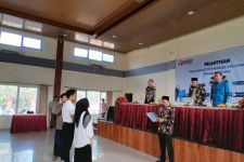 Bawaslu Lantik 33.324 Pengawas TPS di Banten, Semoga Amanah - JPNN.com Banten