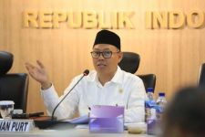 Senator Mawardi Kawal Kasus Anak Dicabuli 4 Anggota Keluarganya di Surabaya - JPNN.com Jatim