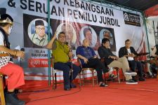 Seno PDIP: Ganjar-Mahfud Akan Menang Pemilu 2024 Tanpa Melanggar Konstitusi - JPNN.com Jateng