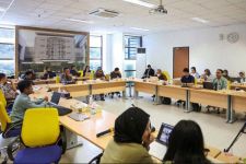 Akademisi Fisipol UGM Khawatir dengan Kualitas Demokrasi Indonesia - JPNN.com Jogja