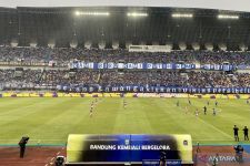 Persis Solo Gagal Curi 3 Poin di Kandang Persib Bandung - JPNN.com Jateng