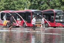 Banjir Sidoarjo Menjadi-jadi, BPBD Jatim Turun Tangan - JPNN.com Jatim