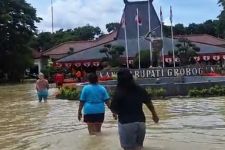 Banjir Terbesar Sepanjang Sejarah di Grobogan, Kompleks Kantor Bupati Tergenang Air - JPNN.com Jateng