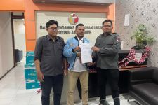 Ratusan APK Rusak & Lenyap, Sukarelawan Prabowo-Gibran Lapor Bawaslu - JPNN.com Jatim
