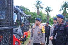 Tingkat Kepercayaan Masyarakat Sebesar 82 Persen, Irjen Pol Helmy Santika: Jangan Arogan dan Sombong - JPNN.com Lampung