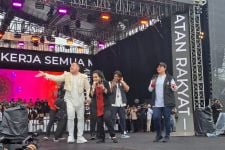 Megawati Bikin Heboh Hajatan Rakyat Semarang, Berdangdut Ria Bareng Nassar - JPNN.com Jateng