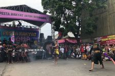Sukarelawan Jatim Beragam Tutup Kampanye 2024 dengan Pertunjukan Seni Tradisional - JPNN.com Jatim