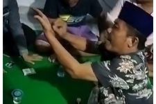 Viral, Warga dan PPS di Sampang Cekcok, Konon Surat Suara Sudah Tercoblos - JPNN.com Jatim