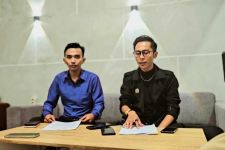 Setahun Berlalu, Kasus Pengeroyokan 3 Warga Desa Sukaresmi Tanpa Kejelasan Polisi - JPNN.com Jabar