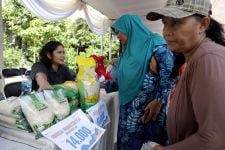 Tekan Kenaikan Harga Bahan Pokok, DKPP Surabaya Intensifkan Pasar Murah  - JPNN.com Jatim