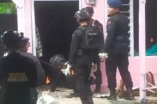 Rumah Ketua KPPS di Pamekasan Diteror Bom Ikan, Polda Turun Tangan - JPNN.com Jatim