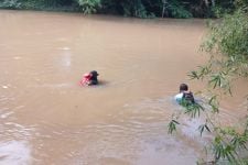 Dua Bocah Tenggelam di Sungai Sragi Pekalongan, Tim SAR Bergerak - JPNN.com Jateng