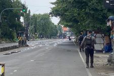 Detik-Detik Ledakan di Markas Gegana Polda Jatim, Warga Takut Berlarian - JPNN.com Jatim