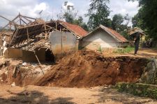 Daerah Terdampak Pergerakan Tanah di Bandung, Dilarang Dihuni Kembali - JPNN.com Jabar