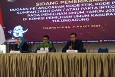 KPU Tulungagung Pecat PPK Boyolangu Akibat Geser Suara Parpol - JPNN.com Jatim