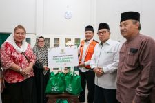Baznas Serahkan Bantuan Logistik Banjir & Renovasi Masjid di Semarang - JPNN.com Jateng