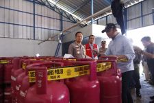 Empat Pelaku Suntik Gas Elpiji di Bandung Dibekuk Polisi - JPNN.com Jabar