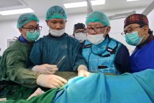 Pertama di Jatim, RSU dr Seotomo Operasi Pasang Alat Pacu Jantung Tanpa Kabel - JPNN.com Jatim