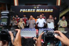Pabrik Miras Ilegal di Malang Beroperasi 1,5 Tahun, Sehari Produksi 500 Liter - JPNN.com Jatim