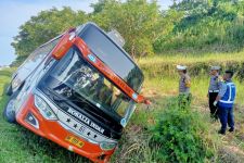 Kecelakaan Maut Bus Rosalia Indah di Tol Semarang-Batang, Polisi Amankan Sopir - JPNN.com Jateng