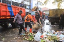 Volume Sampah Meningkat di Tangerang Selama Libur Lebaran - JPNN.com Banten