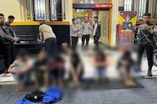 7 Anak di Bawah Umur Terjaring Razia Polisi, Bawa 40 Butir Pil Koplo - JPNN.com Jatim