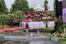 Upacara Peringatan Hari Otoda di Surabaya Sempat Ditunda karena Hujan - JPNN.com