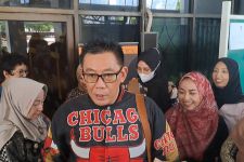 KPU Jateng Dipenuhi Karangan Bunga Berlogo Banteng, Protes Caleg PDIP Soal Komandante - JPNN.com Jateng