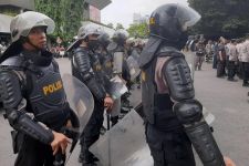 Ribuan Polisi Amankan May Day di Depan Kantor Gubernur Jateng: Pengamanan Persuasif & Negosiasi - JPNN.com