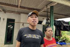 Kisah Pilu Warga Korban Banjir di Jalan Penghubung Cipayung-Pasir Putih Depok - JPNN.com Jabar