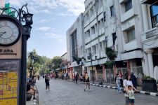 Hari Pertama Jalan Braga Bebas Kendaraan, Banyak Warga Wisata Selfie dan Berolahraga - JPNN.com Jabar