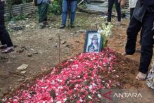 Musisi Dangdut Jhony Iskandar Wafat, Mendiang Dikebumikan di Pemakaman Keluarga di Bogor - JPNN.com Jabar