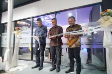Dukung Program Pemerintah Soal Kendaraan Listrik, EKN Buka Store Perdana di Bandung - JPNN.com Jabar