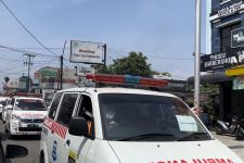 Jenazah Korban Kecelakaan Bus SMK Lingga Kencana Tiba di Kota Depok - JPNN.com Jabar