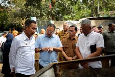 Pj Gubernur Jabar Pastikan Permasalahan Sampah Jadi Penyelesaian Prioritas - JPNN.com Jabar