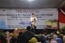 Warga Keputih Tegal Baru Akhirnya Nikmati Air Bersih Setelah Menanti 25 Tahun - JPNN.com Jatim