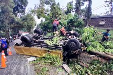 1 Orang Tewas Akibat Truk Terguling di Cimahi - JPNN.com Jabar